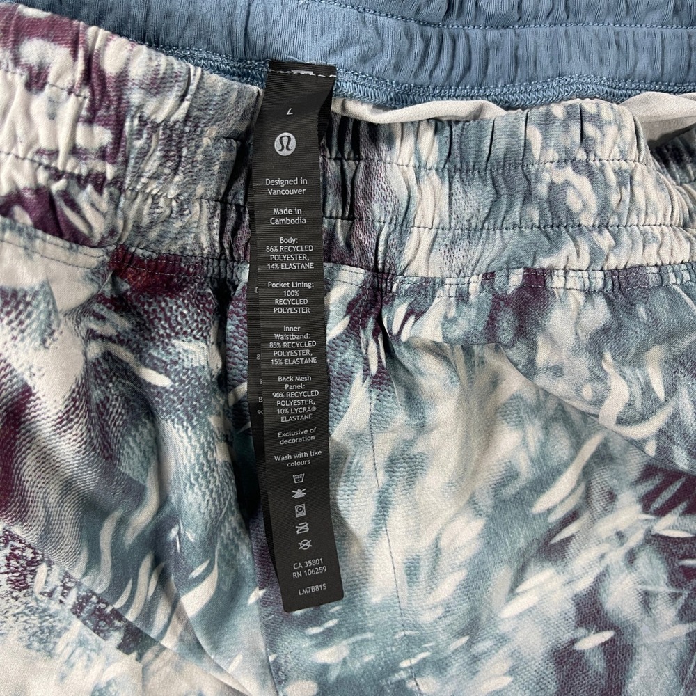 Lululemon Pace Breaker 7" Linerless Shorts Mens Large Flicker Utility Blue Print - Picture 5 of 15